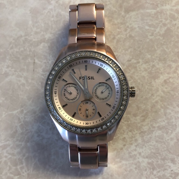 Fossil Watch - Picture 1 of 3